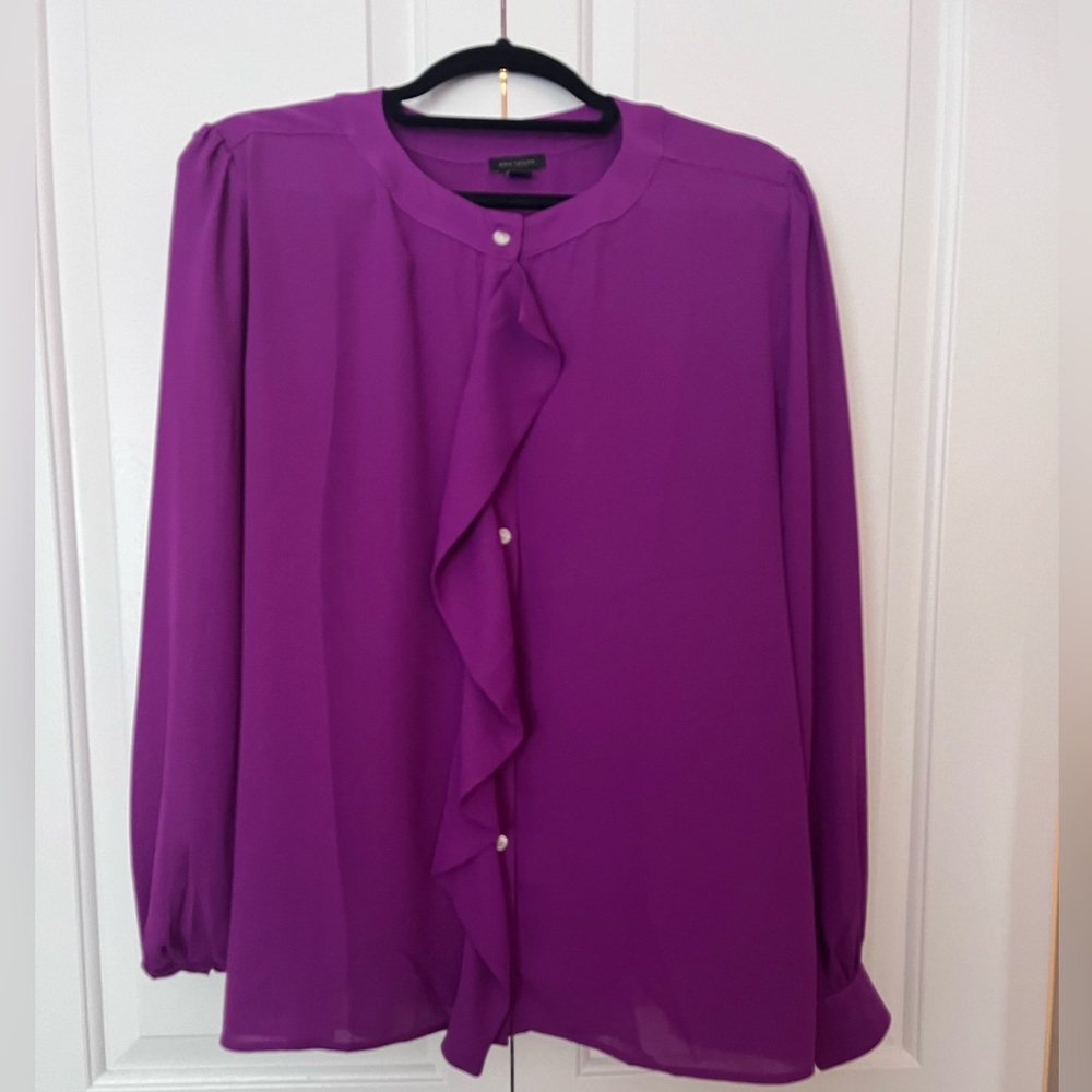 New without tags Ann Taylor top